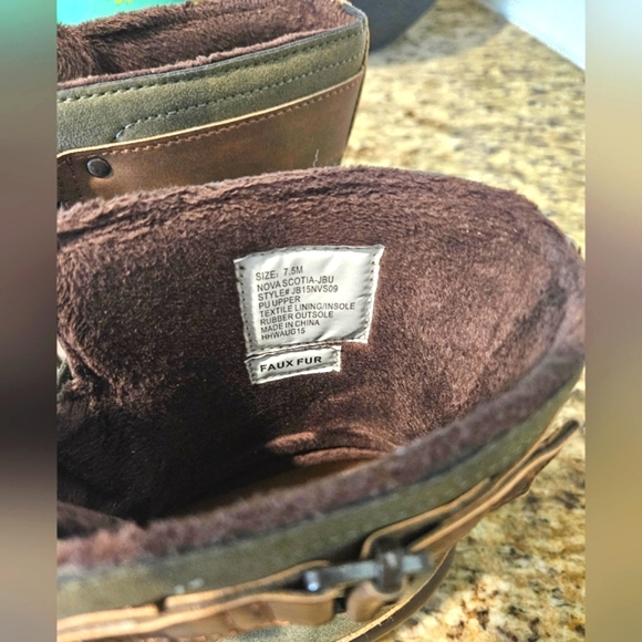 JBU Rain Boots, Size 7.5 - Picture 6 of 10